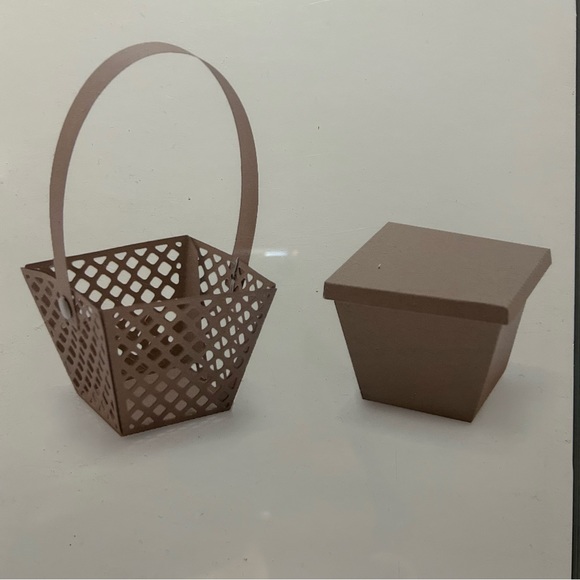 We R Memory Keepers/Lifestyle Crafts/Quickutz 7 dies BASKET - Picture 2 of 5